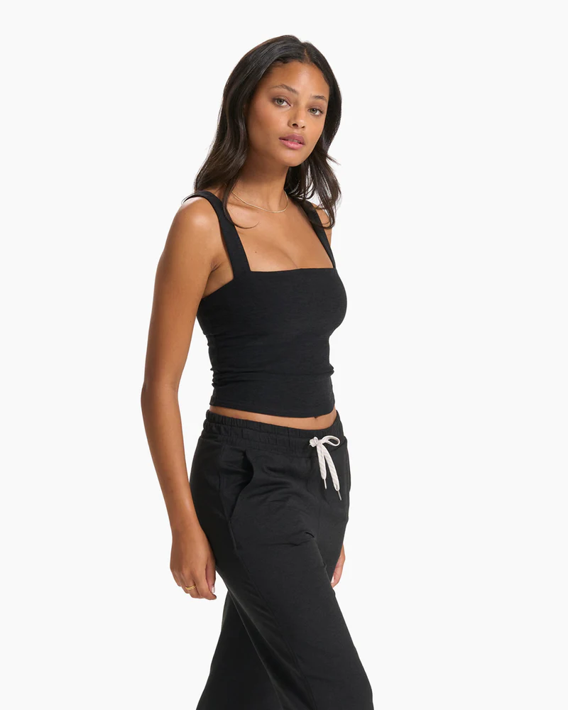 VUORI CLOTHING WOMEN'S ELEVATION SQUARE NECK TANK HBK BLACK